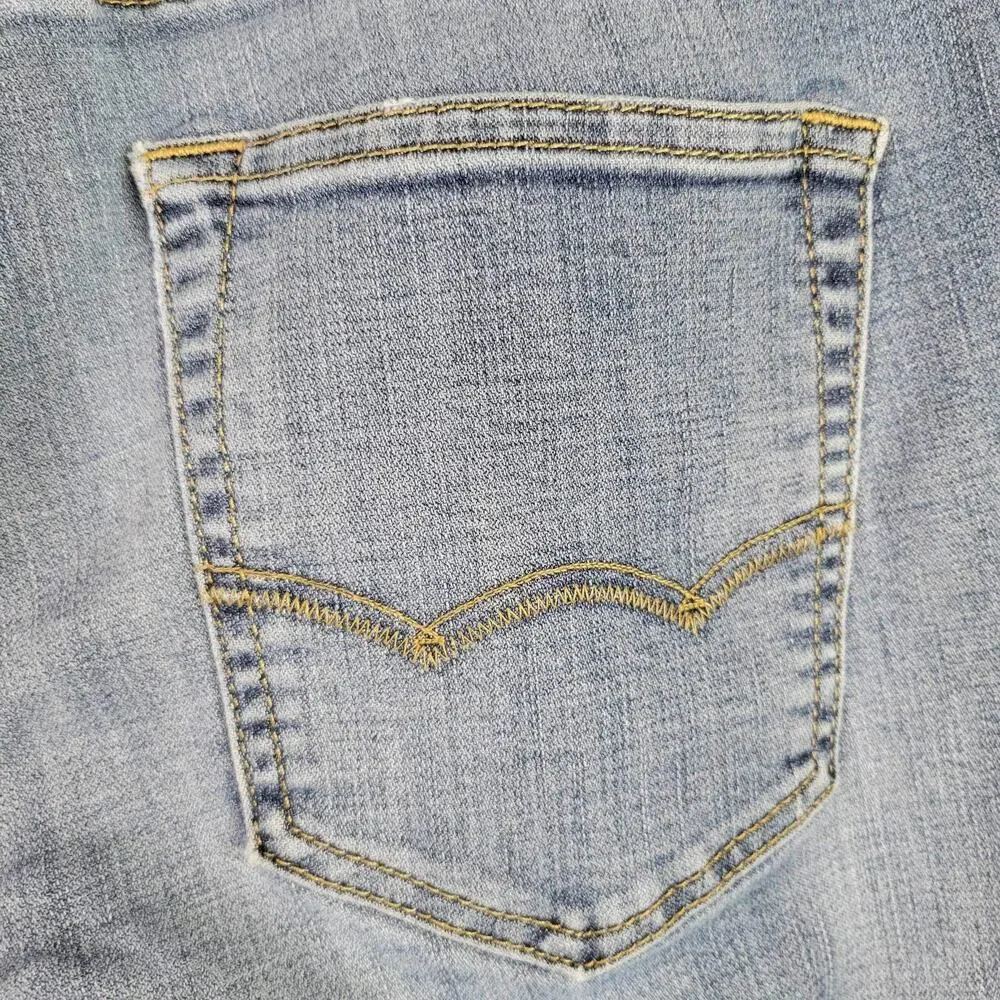 American Eagle Outfitters excellent pre